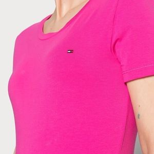 Pink Tommy Hilfiger crew neck tshirt short sleeve